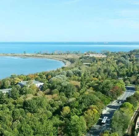 Lazuren Briag Private Апартхотел *