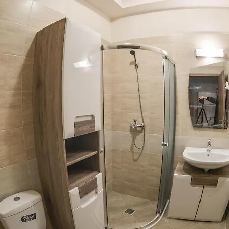 Lazuren Briag Private Aparthotel *